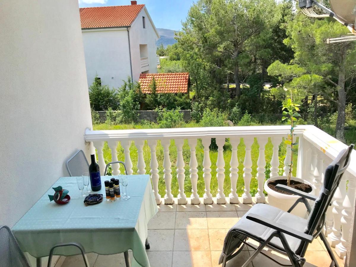 Apartment Pepa Starigrad Paklenica Exterior foto