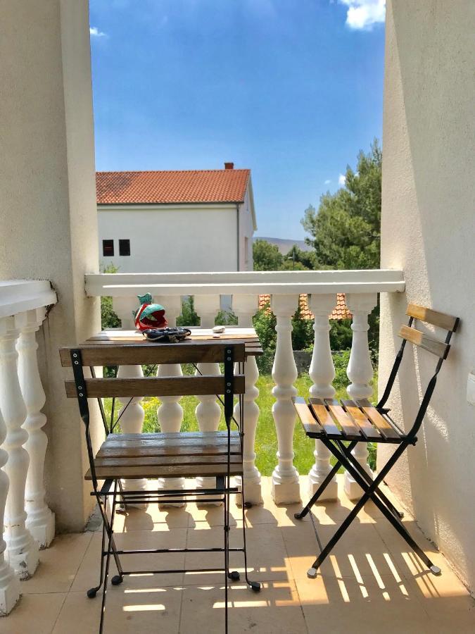 Apartment Pepa Starigrad Paklenica Exterior foto